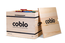 Magnetische tegels Coblo Classic XL Box 250 stuks in houten opbergdoos met deksel en kleurrijk speelgoed