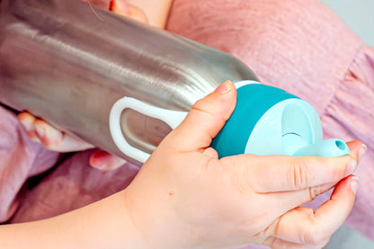 Mepal Isoleerfles Campus Little Dutch 350 ml met blauwe flip-up dop, eenvoudig te openen en ideaal als mepal RVS drinkfles.