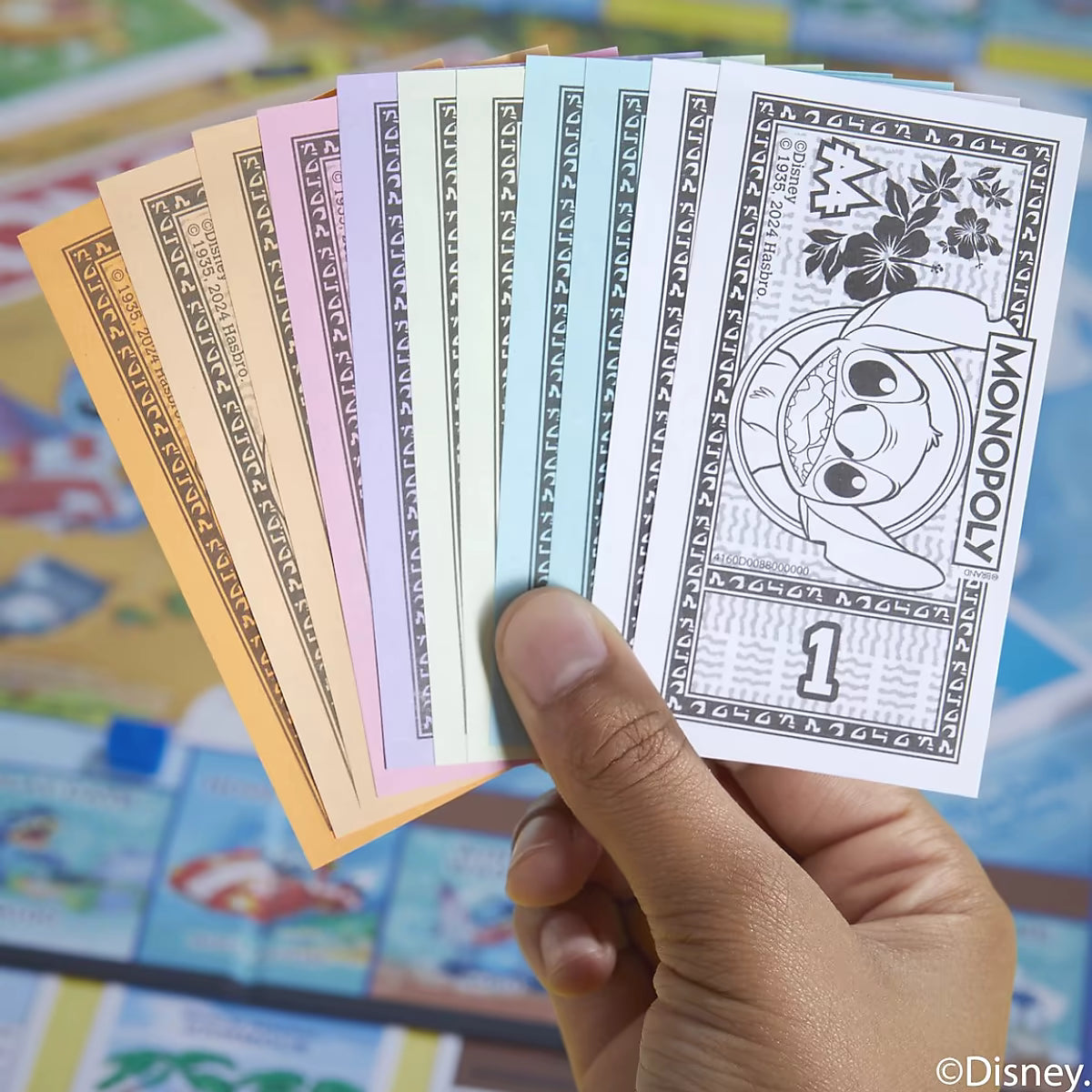 Monopoly Stitch Disney speelgeld van Hasbro in verschillende kleuren met afbeelding van Stitch.