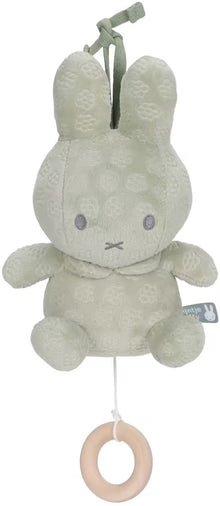 Muziekdoosje Nijntje green flower in pluche met houten ring, los afgebeeld als kraamcadeau en babyhanger voor de wieg.