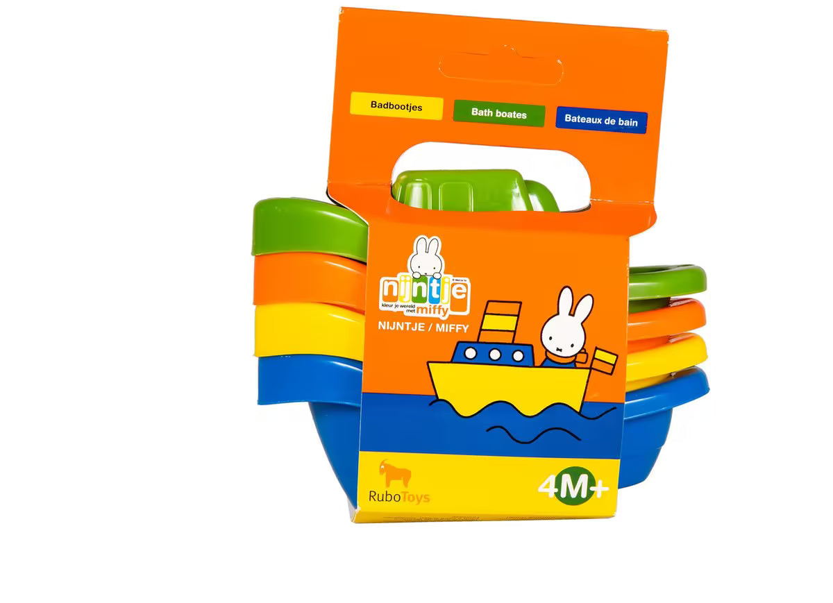 Nijntje badspeelgoed verpakking voorkant met RuboToys logo en Miffy illustratie, set van vier kleurrijke badbootjes.