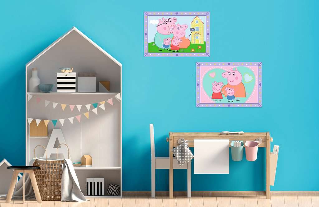 Peppa Pig CreArt schilderijen aan turquoise kinderkamermuur met Papa Pig, Mama Pig, George en Peppa