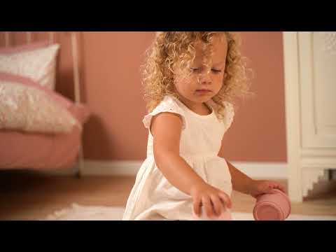 Video van Little Dutch Stapelbekers - Roze, educatief en sensorisch speelgoed voor baby’s en peuters.
