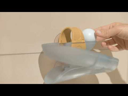 Little Dutch Badwand game blauw met ballen die rollen over de waterbaan, interactief badspeelgoed voor baby en peuter.