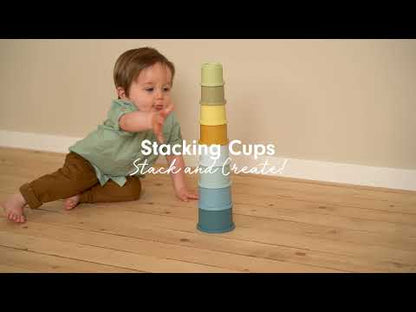 Productvideo van Little Dutch Stapelbekers Blue, kleurrijk educatief en sensorisch speelgoed voor baby’s vanaf 12 maanden.