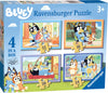 Voorkant Ravensburger 4-in-1 puzzel Bluey met Bandit, Bluey, Bingo en Chilli, kleurrijke doos met 12 tot 24 stukjes voor kinderen vanaf 3 jaar.