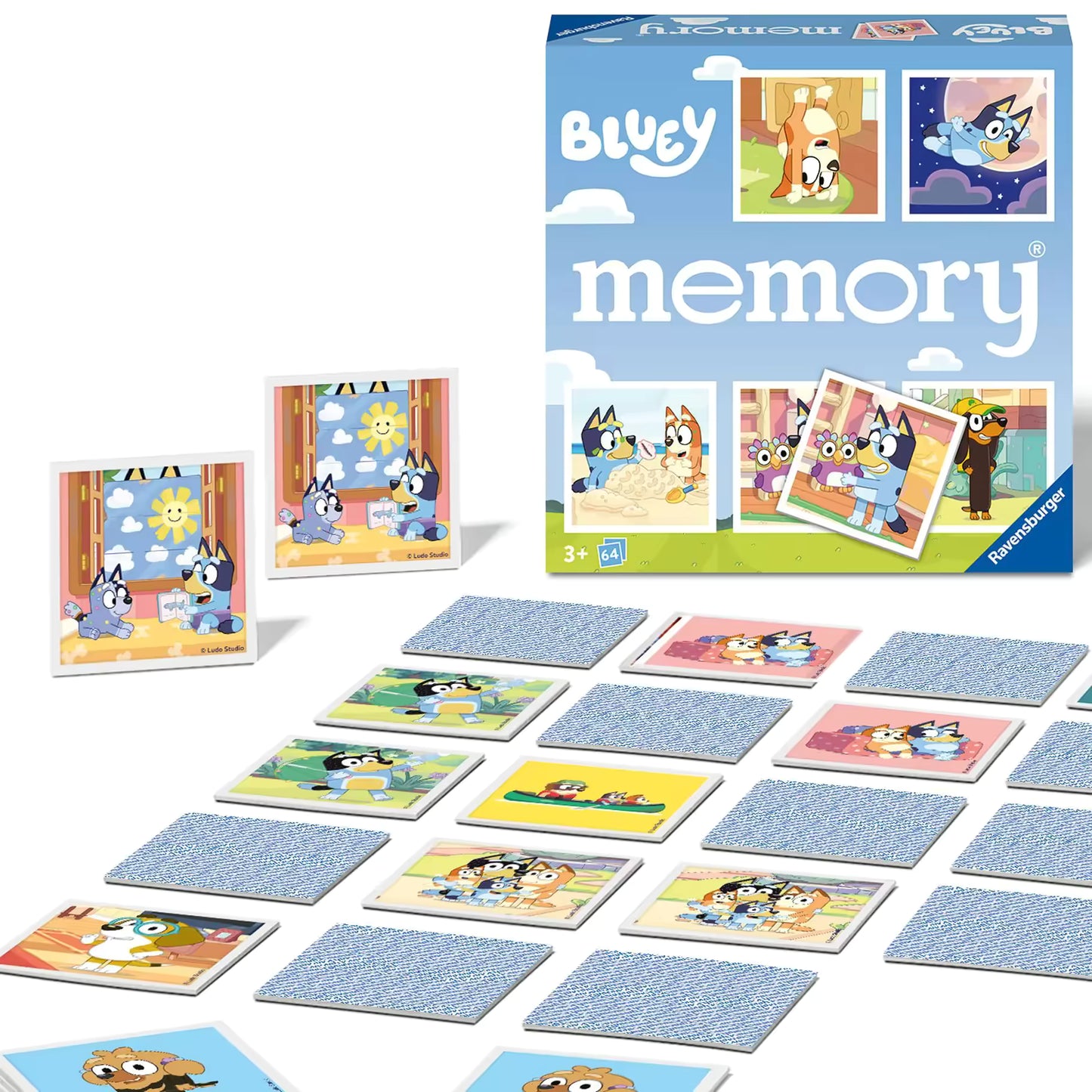 Bovenaanzicht van Ravensburger Bluey memory spel met kaarten, vrolijk en educatief speelgoed voor peuters en kleuters.