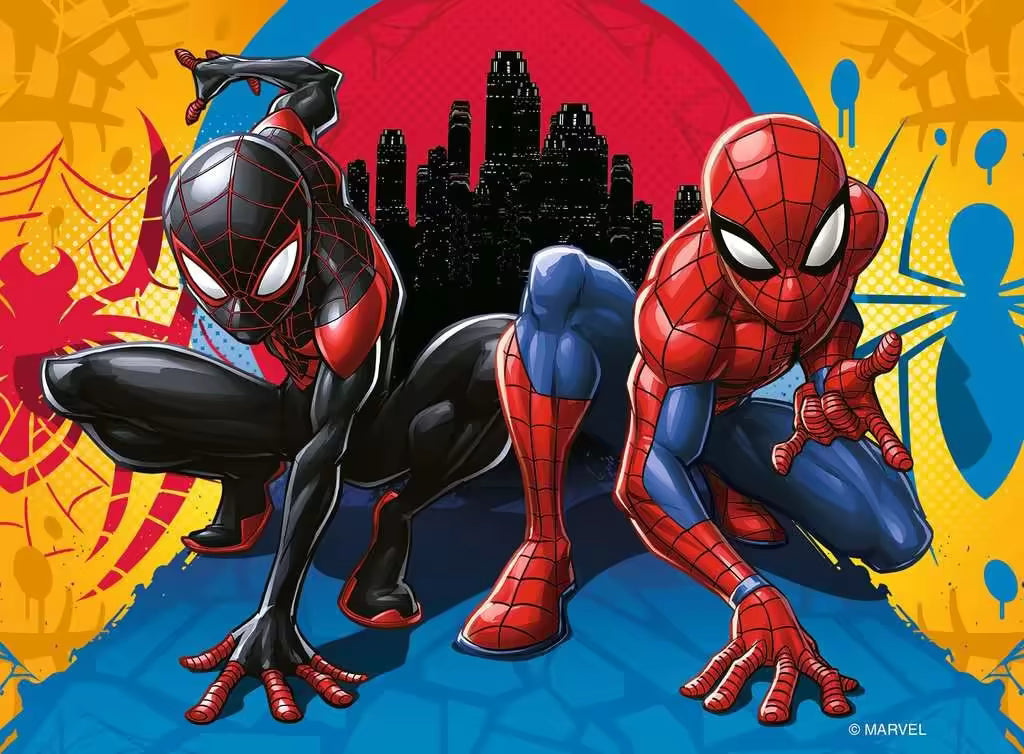 Kleurrijke Ravensburger puzzel met Spiderman en Miles Morales tegen stadsachtergrond, onderdeel van Marvel set.