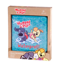 Voorkant verpakking Woezel en Pip badboekje Waterpret, kleurrijk badboekje baby en vrolijk badspeelgoed